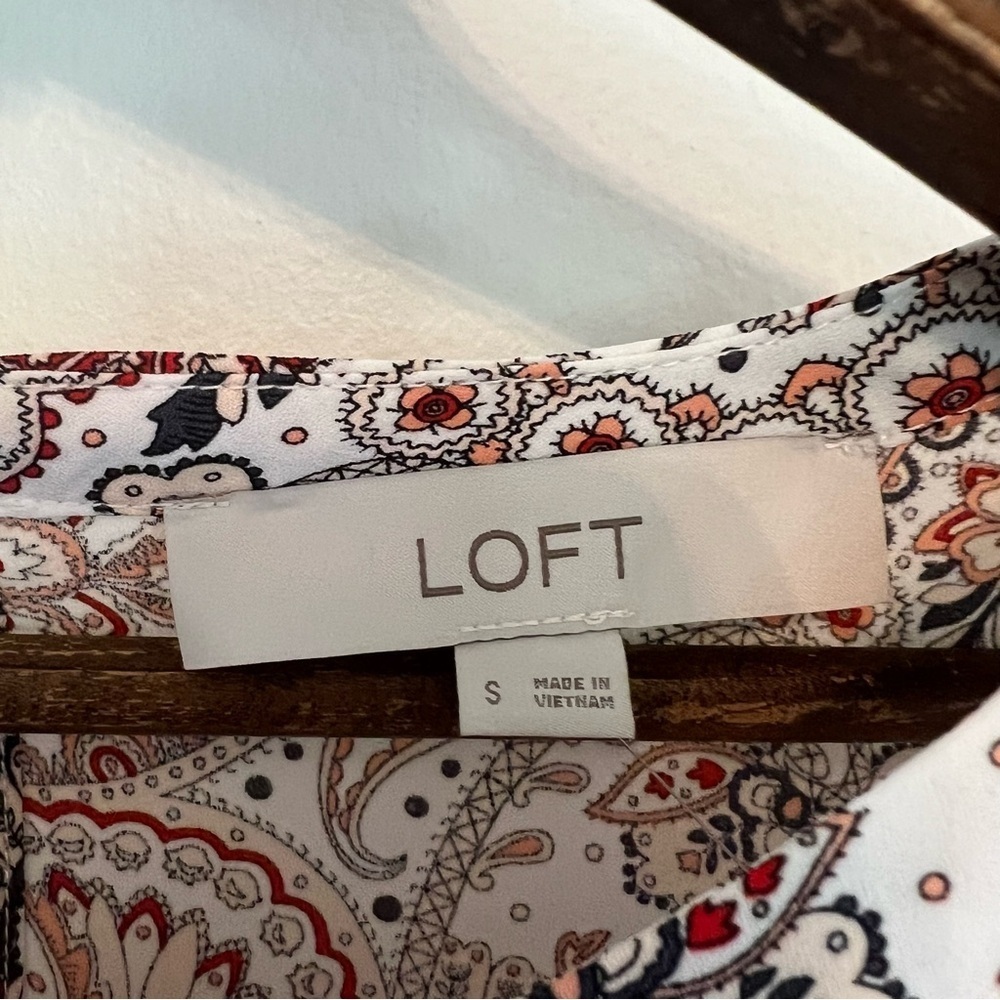 NWOT - Women's Small LOFT by Ann Taylor Boho Paisley Tee - Picture 6 of 8